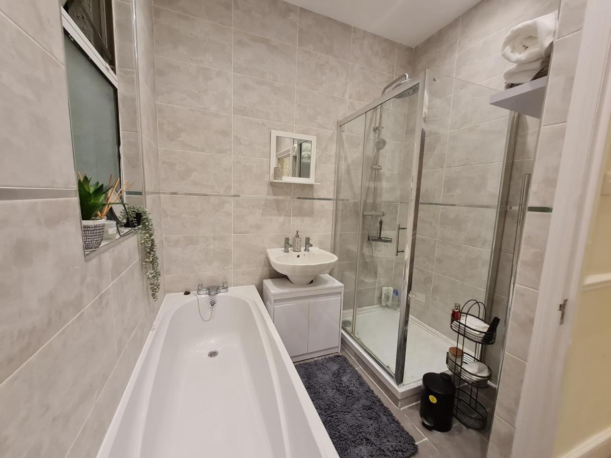 Double Room In Shared Flat Londra Dış mekan fotoğraf